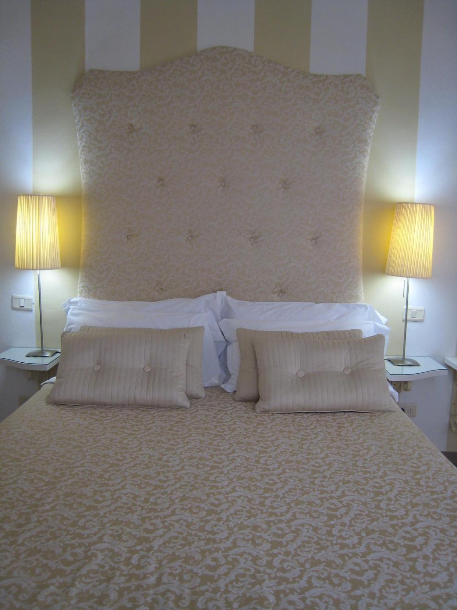 Fontelunga Hotel & Villas Pozzo  Eksteriør billede